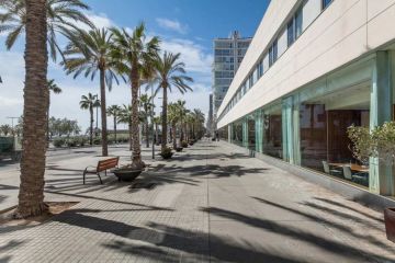 4 stars Hotel Front Maritim, Barcelona <br>  Strategically located 4**** Hotel in Barcelona <br>  Moto GP Catalonia at Circuit Barcelona-Catalunya