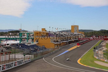 Grandstand YELLOW MotoGP VALENCIA <br /> Circuit Ricardo Tormo