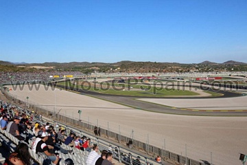 Grandstand RED MotoGP VALENCIA <br /> Circuit Ricardo Tormo